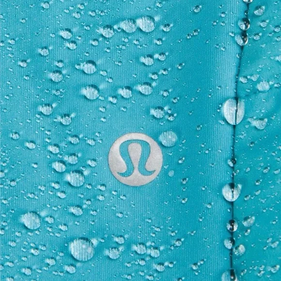 Lululemon Down for It All Vest - Oceanic - Picture 7 of 16